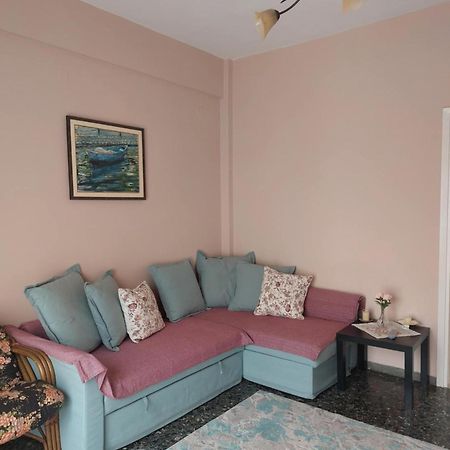 Crystal Home Near Airport Артемида Екстериор снимка